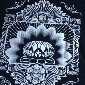 Glow in the dark obey medium t shirt
